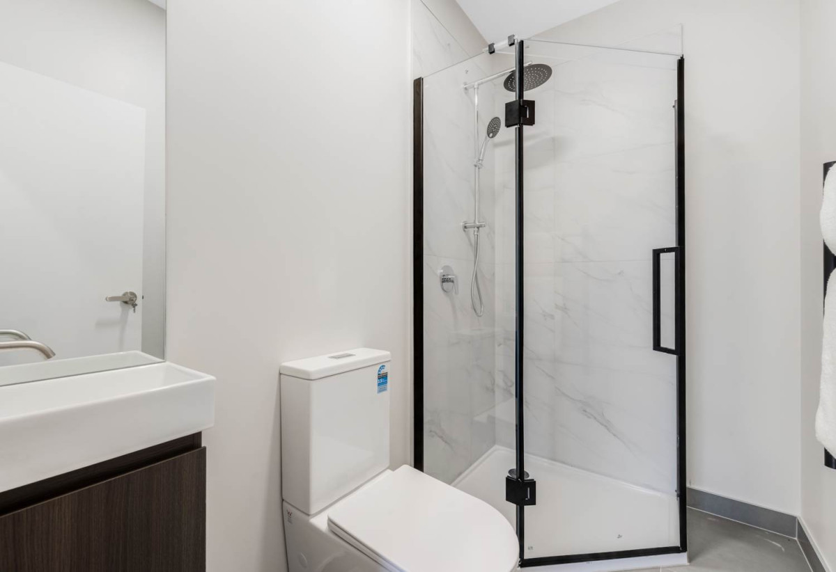 Brandnew standalone 4 beds (1 ensuite) 3 baths home with garage, 1 bed 1 bath ground floor, close to parks, schools, Highland Park shopping centre, zoned for Elm Park School, Farm Cove Intermediate, Pakuranga College, and Sancta Maria College, 14D Hope Farm Avenue, Pakuranga Heights, Auckland