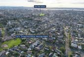 Brandnew standalone 4 beds (1 ensuite) 3 baths home with garage, 1 bed 1 bath ground floor, close to parks, schools, Highland Park shopping centre, zoned for Elm Park School, Farm Cove Intermediate, Pakuranga College, and Sancta Maria College, 14D Hope Farm Avenue, Pakuranga Heights, Auckland