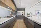 6 beds (2 ensuites) 4.5 baths house with double garage and 2 beds granny, close to schools, coastal walkways, reserves, beach, shops, easy motorway access, 0.3 km to Hobsonville Point Primary School, 0.8 km to Hobsonville Point Secondary School, 8 La Bella Road, Hobsonville, Auckland