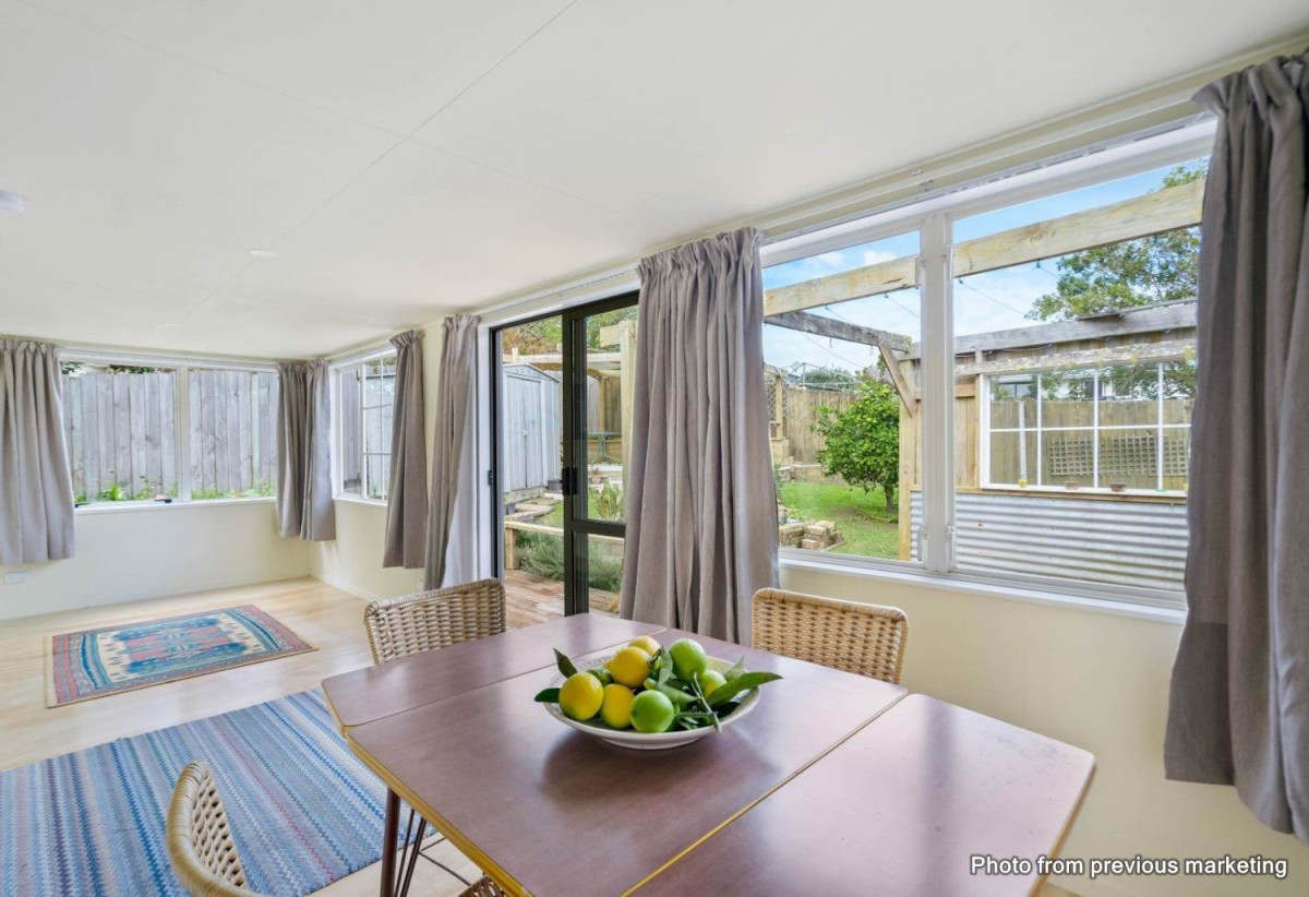 The vendor is under pressure and needs it go, 2 standalone Dwellings on 837m2 section, Front dwelling offers multiple bedrooms, bathroom facilities, and double garage, Rear home has been modified from its original layout and offers additional living space, close to beaches, shops, and local amenities, 1.1 km to Stanmore Bay School, 4 Brian Crescent, Stanmore Bay, Auckland