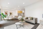 Standalone 4 beds (2 ensuites) 3 baths home with garage, 1 ensuite ground floor, close to schools town centre, motorway access, 0.6 km to Rosehill Intermediate, 0.7 km to Rosehill College, 19/31 Goodwin Drive, Papakura, Auckland