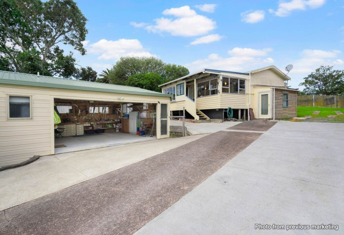 The vendor is under pressure and needs it go, 2 standalone Dwellings on 837m2 section, Front dwelling offers multiple bedrooms, bathroom facilities, and double garage, Rear home has been modified from its original layout and offers additional living space, close to beaches, shops, and local amenities, 1.1 km to Stanmore Bay School, 4 Brian Crescent, Stanmore Bay, Auckland