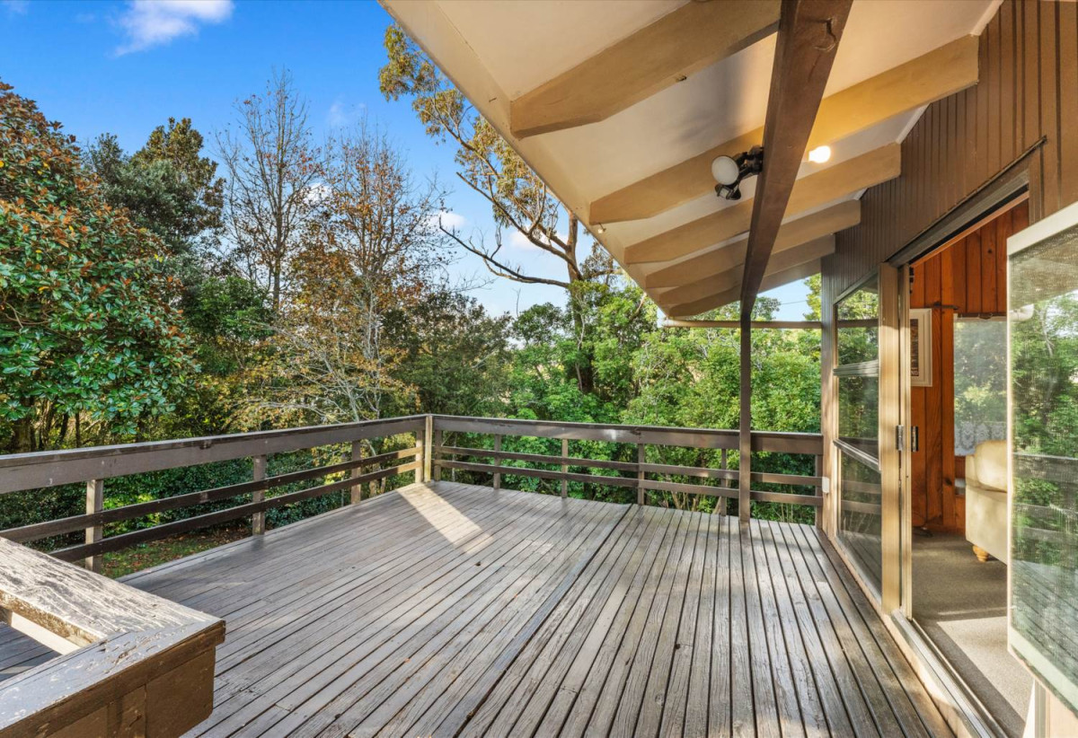 1017m2 section with RC for 2 standalone new houses, 4 beds 2 baths house with carport, 1bed 1 bath 1 lounge downstairs, close to reserves, beach, schools, shops, supermarket, 0.6 km to Halsey Drive School, 0.8 km to Lynfield College, 8 Iberia Place, Lynfield, Auckland