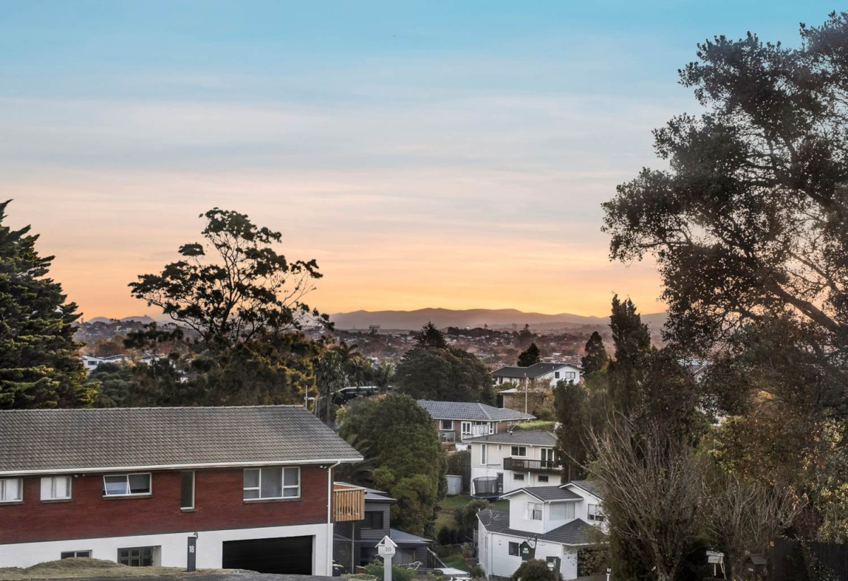 845m2 section, 3 beds 2 baths house with standalone double garage, 0.7 km to Howick Primary School, 0.9 km to Howick Intermediate, 1.7 km to Pakuranga College, 9 Pine Terrace, Howick, Auckland