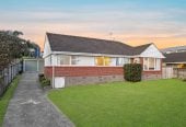 845m2 section, 3 beds 2 baths house with standalone double garage, 0.7 km to Howick Primary School, 0.9 km to Howick Intermediate, 1.7 km to Pakuranga College, 9 Pine Terrace, Howick, Auckland