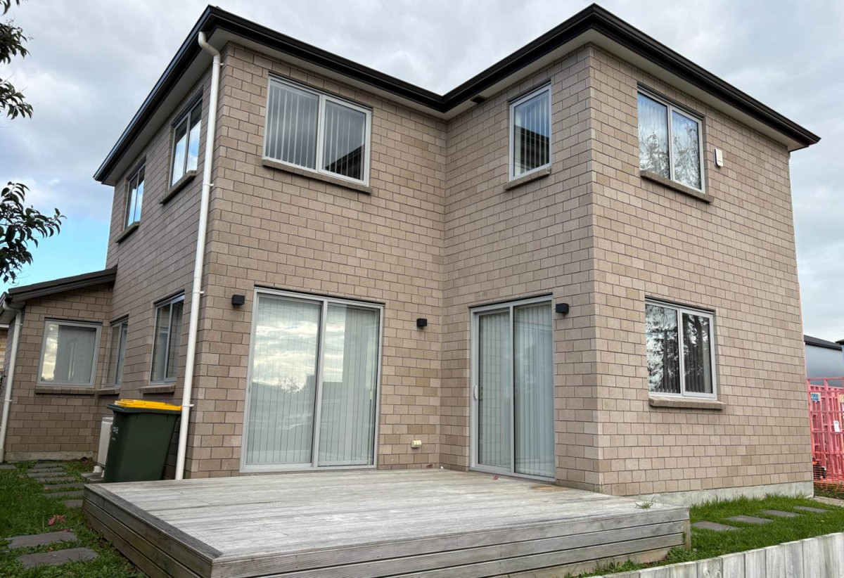 For rent, Brandnew 4 beds 2 baths house with garage, available 20th April, 54A Milton Road, Papatoetoe, Auckland