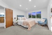 Urgent sale, Must sell, 752m2 section, Brick and tile 5 beds 2 baths house with double garage, close to schools, shopping centres, golf club, 0.9 km to Botany Downs School, 45 Oakridge Way, Northpark, Auckland