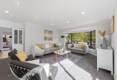 290m2 6 beds (1 ensuite) 3 baths house with double garage on 760m2 section, just moments from local parks, shopping, excellent sports facilities, Manukau City Centre, and major motorways, 0.9 km to Everglade School, Capistrano Mews, Goodwood Heights, Auckland