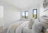 MUST SELL SITUATION!, Declared Reserve $1.05M, 5 beds 3.5 baths townhouse with garage and sea views, Scott Point scenic walkways, lush parks, and buzzing cafés are all just moments from your door. 0.8 km to Scott Point School, 31 Scott Road, Hobsonville, Auckland