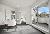 3 beds 2 baths house with double garage, close to shops, supermarket, schools, golf club, motorway access, 1.2 km to Remuera Intermediate, 1/37 Richard Farrell Avenue, Remuera, Auckland