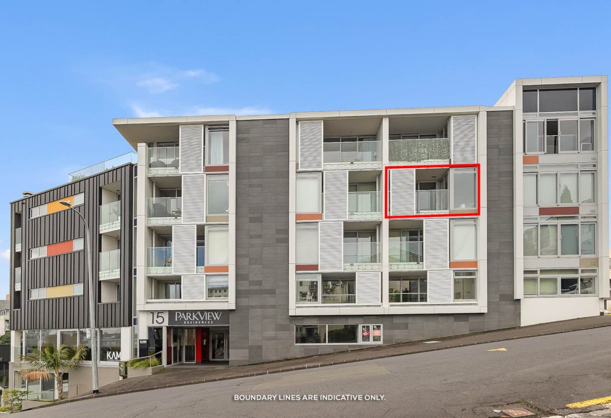 Auckland Girls’ Grammar School zone, Parkview 2 beds 1 bath 1 car park apartment, complex resort-style facilities including a gym, spa, and sauna.walking distance to Mt Eden Train Station and easy access to CBD, 1 km to Auckland Girls’ Grammar School, 405/15 Rendall Place, Eden Terrace, Auckland