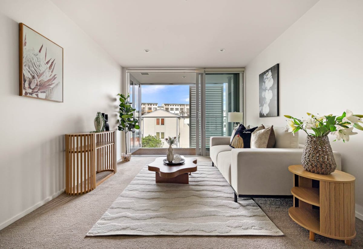 Auckland Girls’ Grammar School zone, Parkview 2 beds 1 bath 1 car park apartment, complex resort-style facilities including a gym, spa, and sauna.walking distance to Mt Eden Train Station and easy access to CBD, 1 km to Auckland Girls’ Grammar School, 405/15 Rendall Place, Eden Terrace, Auckland