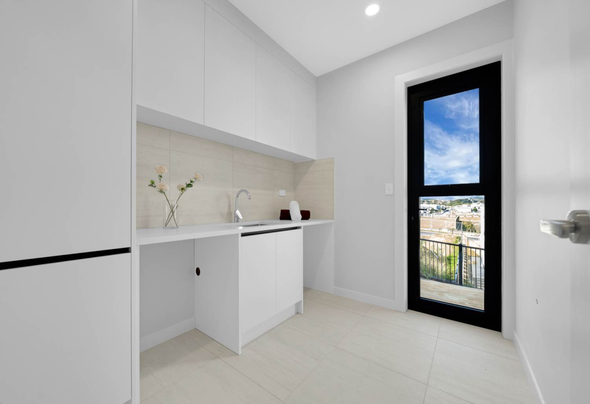 4 beds (2 ensuites) 3.5 baths house with double garage on 893m2 section, Close to the shopping centre and just moments from the beach, 0.8 km to Beachlands School, 2E Karaka Road, Beachlands, Auckland