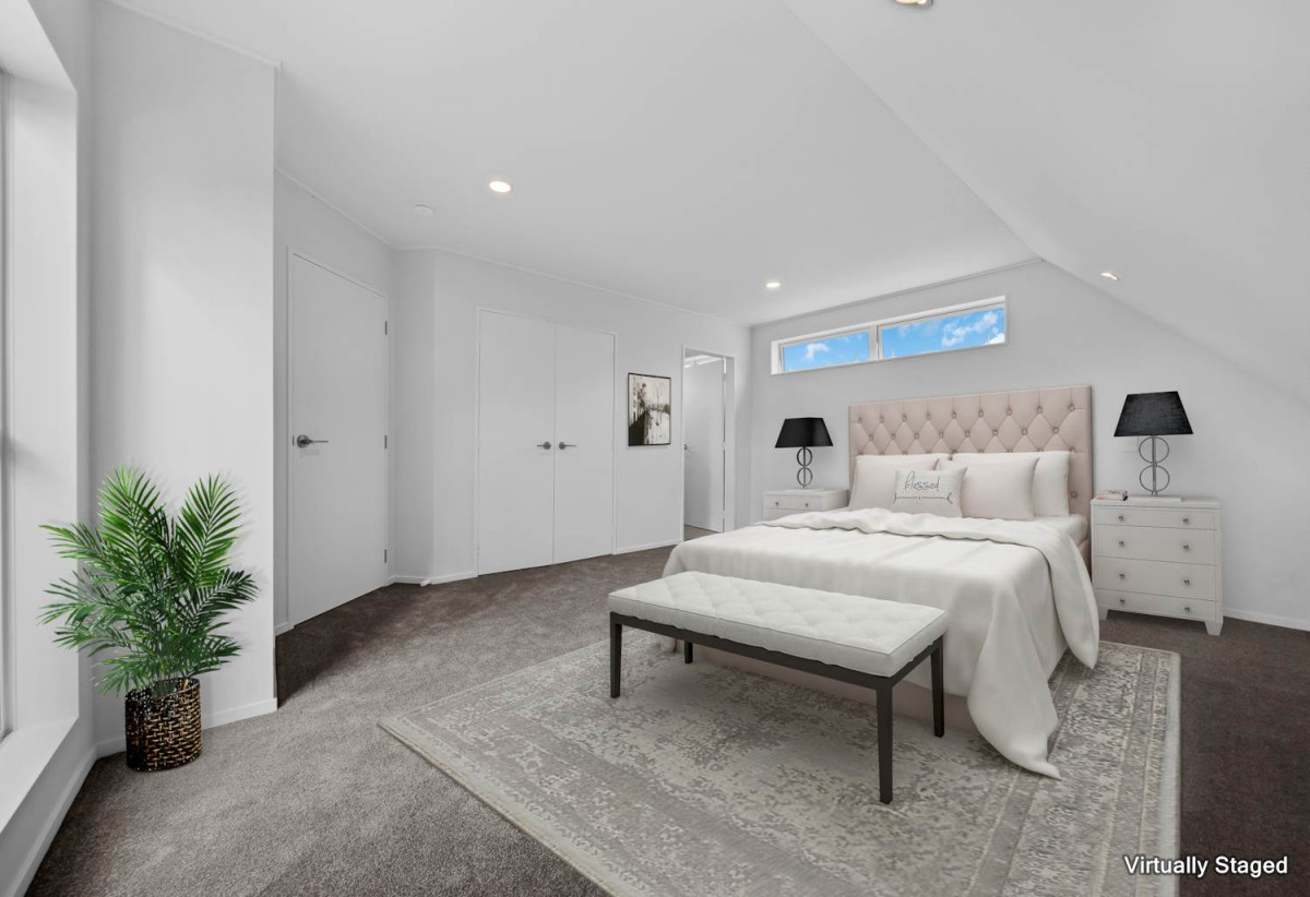 Macleans College zone, 5 beds (2 ensuites) 4 baths house with double garage, 1 bed 1 bath ground floor, close to schools, beaches, shops, golf club, 0.6 km to Pigeon Mountain School and Bucklands Beach Intermediate, 0.7 km to Macleans College, 194B Bucklands Beach Road, Bucklands Beach, Auckland