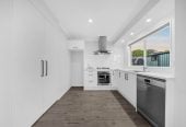 Botany Downs Secondary College zone, 2 Kitchens, Home and in come on 1200m2 section, 275m2 6 beds ( 1 ensuite) 3 baths house with double garage and 2-beds granny, close to schools, Botany Town Centre, Meadowlands Shopping Centre, 0.4 km to Point View School, 35 Anaheim Boulevard, Shamrock Park, Auckland