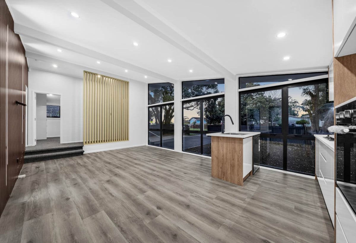 Renovated 4 beds 2 baths house with car parks on 446m2 section, within walking distance to parks, schools, and local cafés, easy access to Mangere Township and motorway connections, 0.8 km to Southern Cross Campus, 24A McKinstry Avenue, Mangere East, Auckland