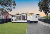 Renovated 4 beds 2 baths house with car parks on 446m2 section, within walking distance to parks, schools, and local cafés, easy access to Mangere Township and motorway connections, 0.8 km to Southern Cross Campus, 24A McKinstry Avenue, Mangere East, Auckland