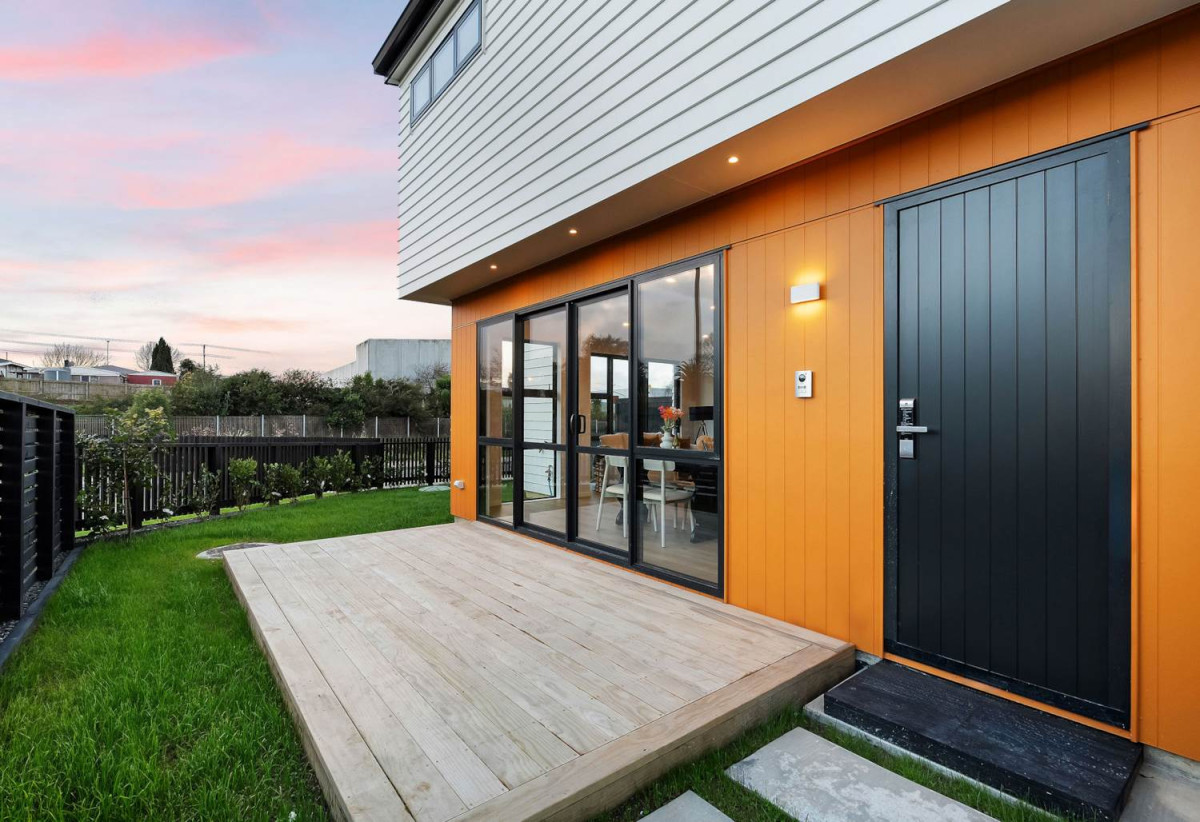Urgent sale, 102m2 Brandnew 2 beds 1.5 baths home, moments from shops in Kumeu Village, New World supermarket, 0.6 km to Huapai District School, Lot 4/112 Vintry Drive, Huapai, Auckland