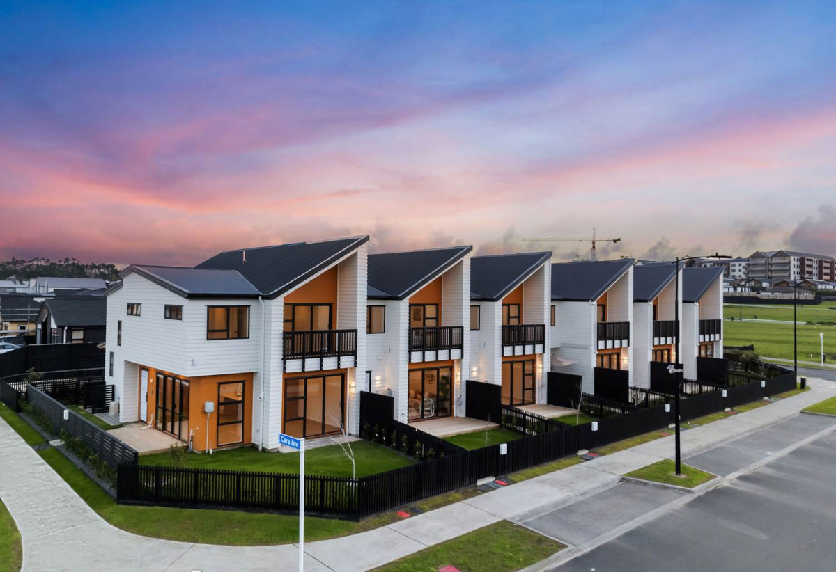 Urgent sale, 164m2 Brandnew 3 beds 2.5 baths home with garage, Move-in ready, moments from shops in Kumeu Village, New World supermarket, 0.6 km to Huapai District School, Lot 5/114 Vintry Drive, Huapai, Auckland