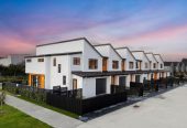 Urgent sale, 164m2 Brandnew 3 beds 2.5 baths home with garage, Move-in ready, moments from shops in Kumeu Village, New World supermarket, 0.6 km to Huapai District School, Lot 1/34 Babina, Huapai, Auckland