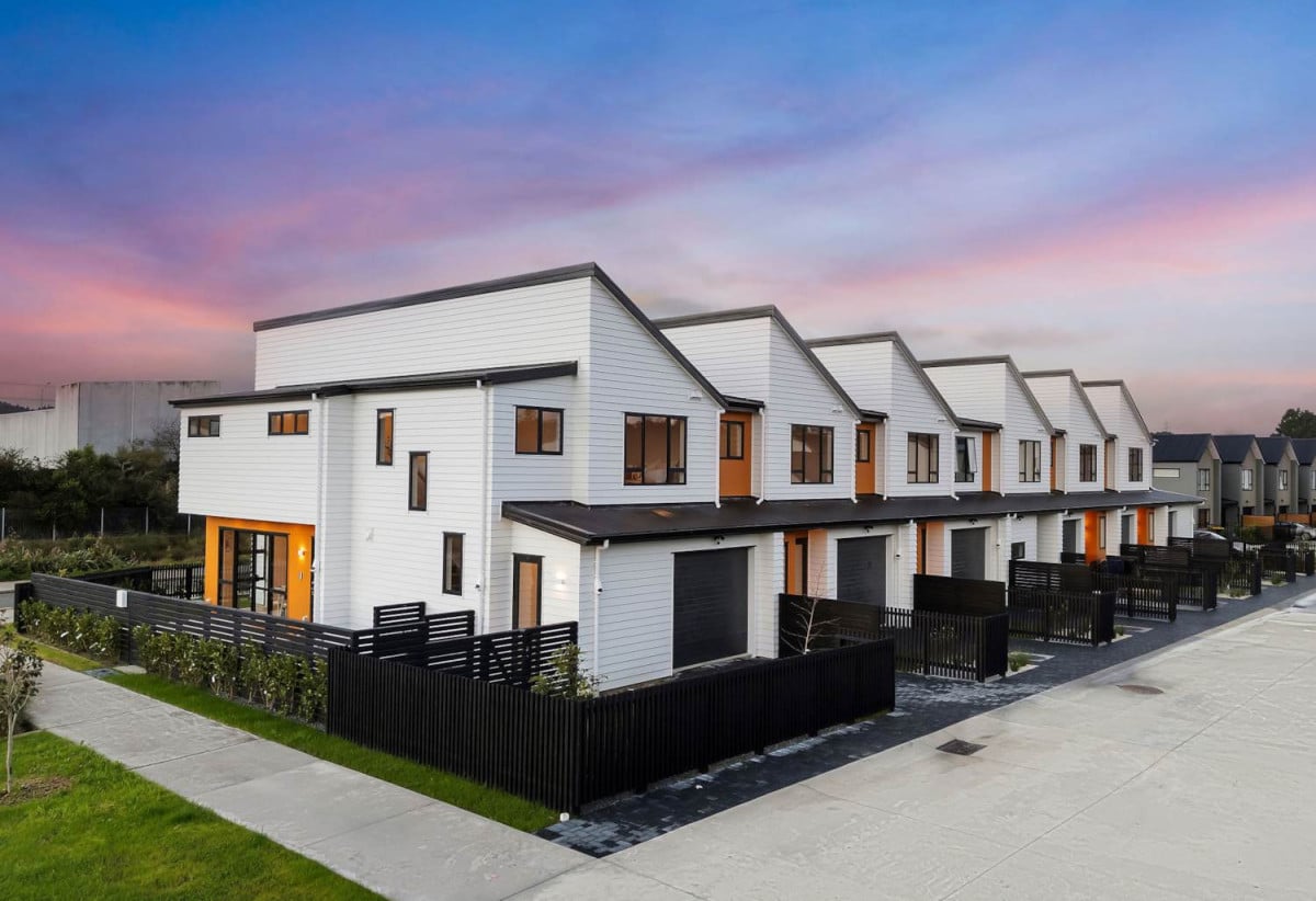 Urgent sale, 102m2 Brandnew 2 beds 1.5 baths home, moments from shops in Kumeu Village, New World supermarket, 0.6 km to Huapai District School, Lot 4/112 Vintry Drive, Huapai, Auckland