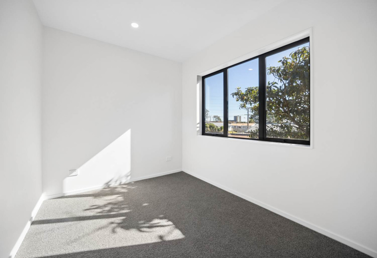 Brandnew, standalone, Brick 4 beds (2 ensuites) 3.5 baths home with garage, close to schools, Lynn Mall, Blockhouse Bay village, 0.2 km to Chaucer School, 0.7 km to Blockhouse Bay Intermediate, Lot 2/29 Busby Street, Blockhouse Bay, Auckland