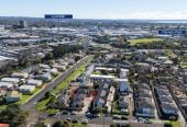 Brandnew, standalone, Brick 4 beds (2 ensuites) 3.5 baths home with garage, close to schools, Lynn Mall, Blockhouse Bay village, 0.2 km to Chaucer School, 0.7 km to Blockhouse Bay Intermediate, Lot 2/29 Busby Street, Blockhouse Bay, Auckland
