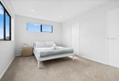 Equipped with a high-efficiency solar panel system, Standalone 4 beds 2.5 baths house with garage, close to Manukau shopping centre, Auckland Botanic Gardens, schools, motorway access, 0.9 km to Manurewa High School, 888C Great South Road, Manukau, Auckland