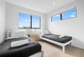 Equipped with a high-efficiency solar panel system, Standalone 4 beds 2.5 baths house with garage, close to Manukau shopping centre, Auckland Botanic Gardens, schools, motorway access, 0.9 km to Manurewa High School, 888C Great South Road, Manukau, Auckland