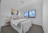 3 beds 2.5 baths home with carport, close to schools, seaside reserve, shops, supermarket, easy motorway access, 1.1 km to Conifer Grove School, 55 Waituarua Drive, Conifer Grove, Auckland