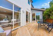 5 beds ( 1 ensuite) 3 baths house with double garage on 570m2 section, 2 beds 1 bath ground floor, close to schools, shops, parks, 1 km to Albany Junior High School, 44 Newbury Place, Schnapper Rock, Auckland