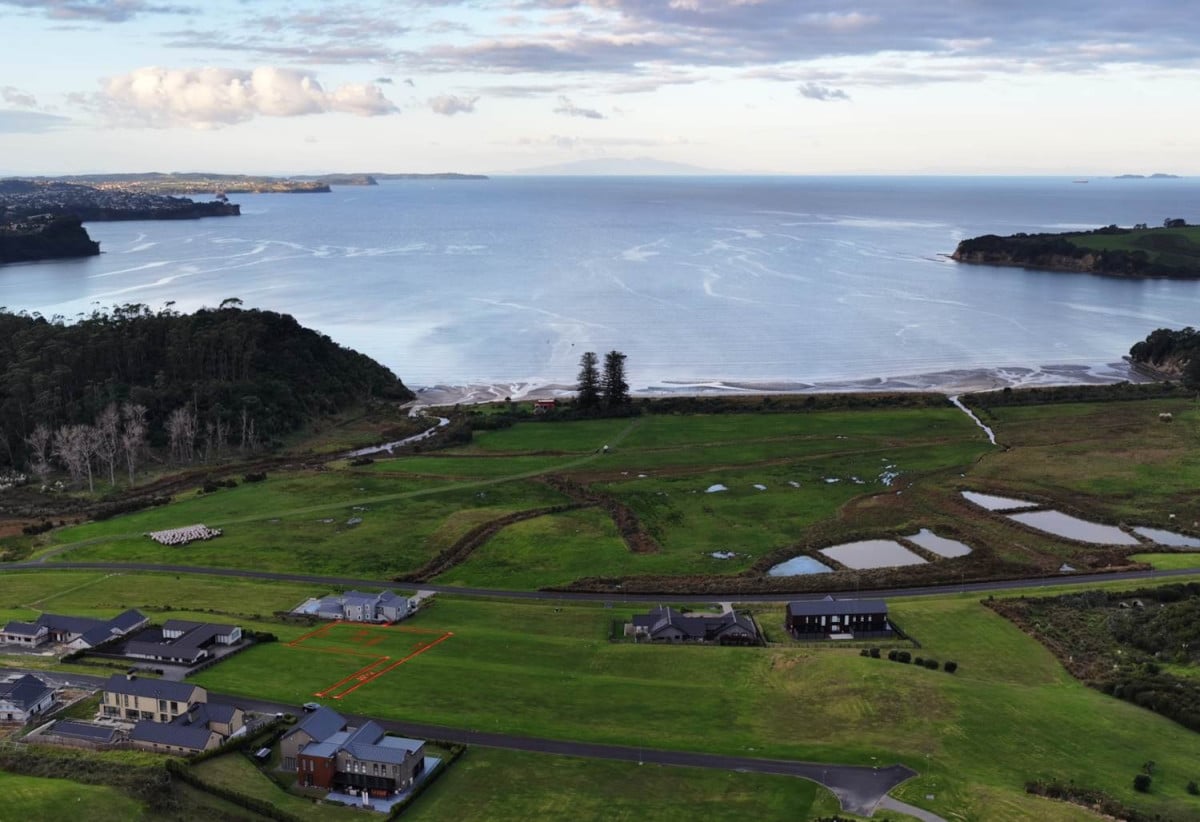 1689m² coastal section, Just 30km north of Auckland’s CBD, Five minutes to State Highway 1, 7.6 km to Dairy Flat School, 8 km to Orewa College, 31 Hurihuri Road, Redvale, Weiti Bay, Auckland