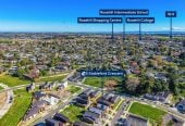 3 beds 2.5 baths house with garage, close to schools, town centre, motorway access, 1 km to Rosehill Intermediate and Rosehill College, 2.2 km to Papakura High School, 6 Stableford Crescent, Opaheke, Auckland