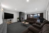 Vendor motivated to sell, 764m2 section, Brick-and-cedar 4 beds 2 baths house with double garage, move-in ready, close to schools, parks, shopping centres, Rotary walkways, 0.5 km to Sunny Hills School and Farm Cove Intermediate, 101 Glenmore road, Sunnyhills, Auckland