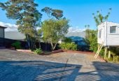 675m2 section, 3 beds 1 bath house with garage, close to schools, shops, supermarket, golf club, beach, 0.9 km to Green Bay Primary School, 1.2 km to Green Bay High School, 28 Taupo Street, Green Bay, Auckland