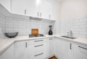 254m2 4 beds ( 2 ensuites) 3 baths house with double garage on 958m2 section, close to schools, reserves, parks, Albany Mall, Motorway access, Zoned for top local schools: Upper Harbour Primary, Albany Junior & Senior High, 7 Highway View Lane, Albany, Auckland