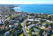 Westlake Boys & Girls, Rangitoto College zone, 161m2 3 beds 2.5 baths home with garage, Walking distance to beach and village lifestyle amenities, 0.9 km to Mairangi Bay School, 355 Beach Road, Campbells Bay, Auckland