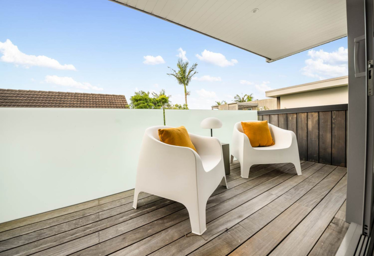 Built-in lift, 251m2 Sea Views 4 beds (2 ensuites) 3 baths home with double garage, Directly opposite Kohimarama School and a short stroll to the waterfront and village amenities, 0.9 km to Selwyn College, 4B Rawhitiroa Road, Kohimarama, Auckland