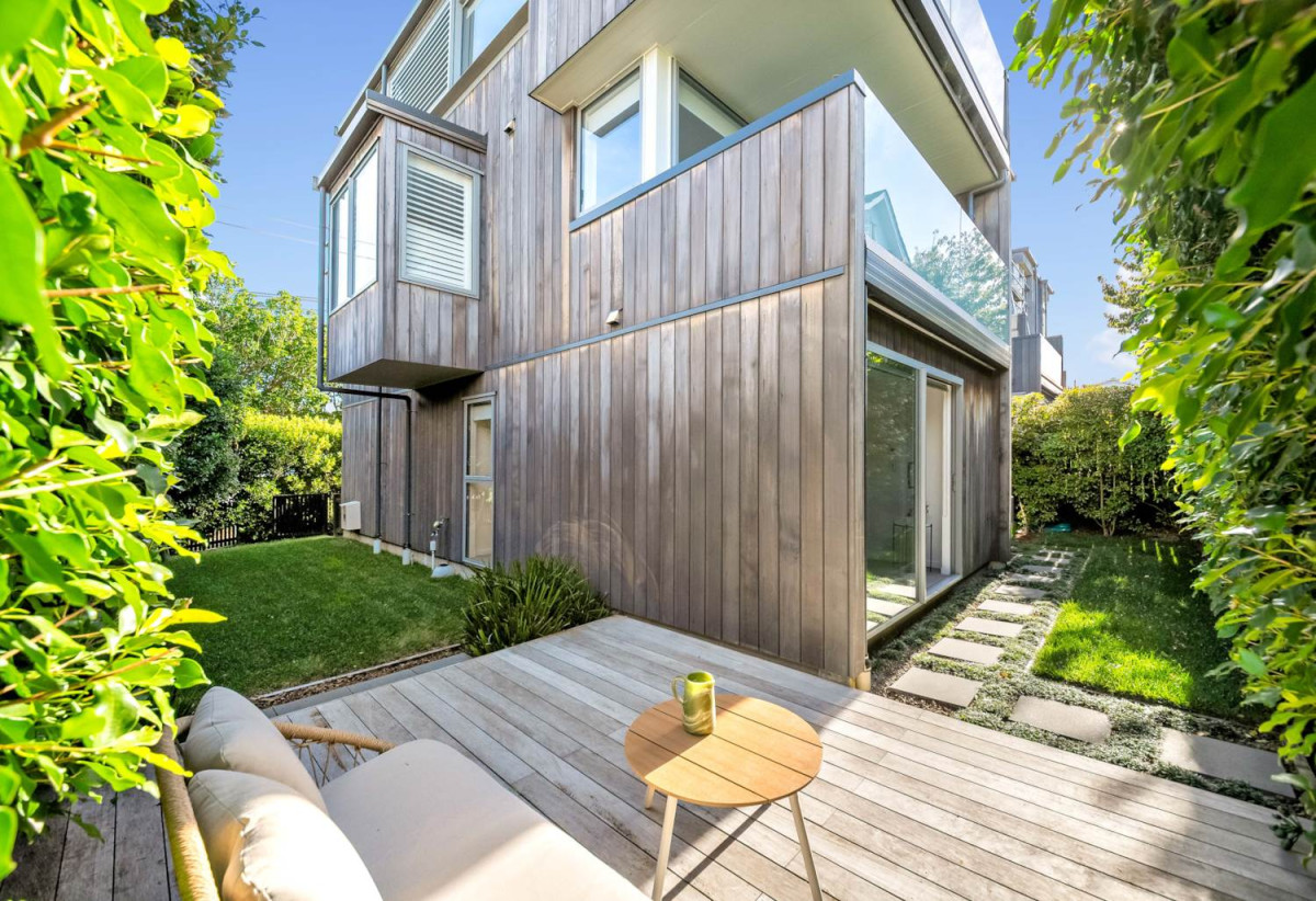 Built-in lift, 251m2 Sea Views 4 beds (2 ensuites) 3 baths home with double garage, Directly opposite Kohimarama School and a short stroll to the waterfront and village amenities, 0.9 km to Selwyn College, 4B Rawhitiroa Road, Kohimarama, Auckland