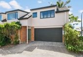 3 beds 1 bath home with double garage, just a five-minute walk from LynnMall Shopping Centre, the New Lynn Transport Hub, 0.4 km to New Lynn School, 18/1 Melview Place, New Lynn, Auckland