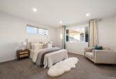 Mt Roskill Grammar school zone, 5 beds (2 ensuites) 4 baths house with double garage on 463m2 section, close to schools, motorway access, local shops, parks, and everyday amenities, 0.9 km to Mt Roskill Grammar, 40B Olsen Avenue, Hillsborough, Auckland