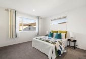 Mt Roskill Grammar school zone, 5 beds (2 ensuites) 4 baths house with double garage on 463m2 section, close to schools, motorway access, local shops, parks, and everyday amenities, 0.9 km to Mt Roskill Grammar, 40B Olsen Avenue, Hillsborough, Auckland