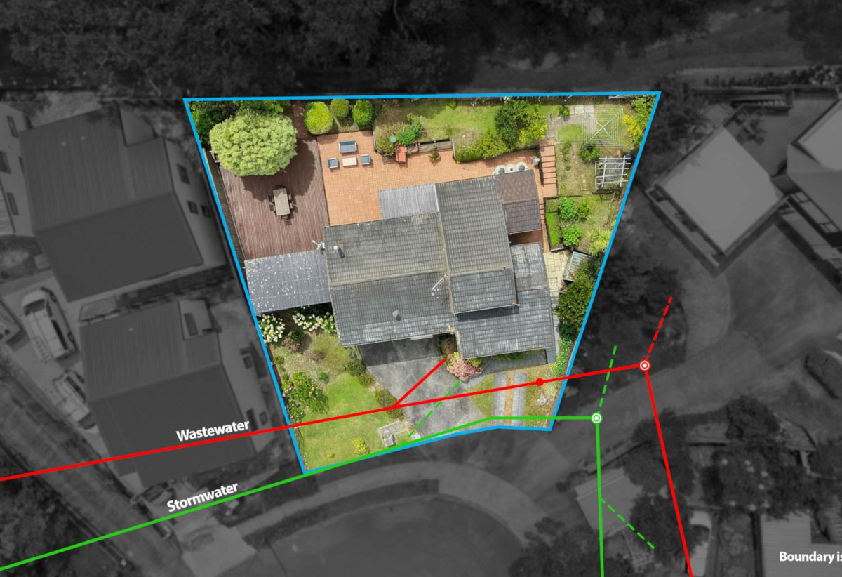 Macleans College zone, 615m2 section, Next to reserve, 4 beds 3 baths house with double garage, Direct access to Murvale Reserve from the rear boundary, 0.7 km to Macleans College, 18 Janome Place, Bucklands Beach, Auckland