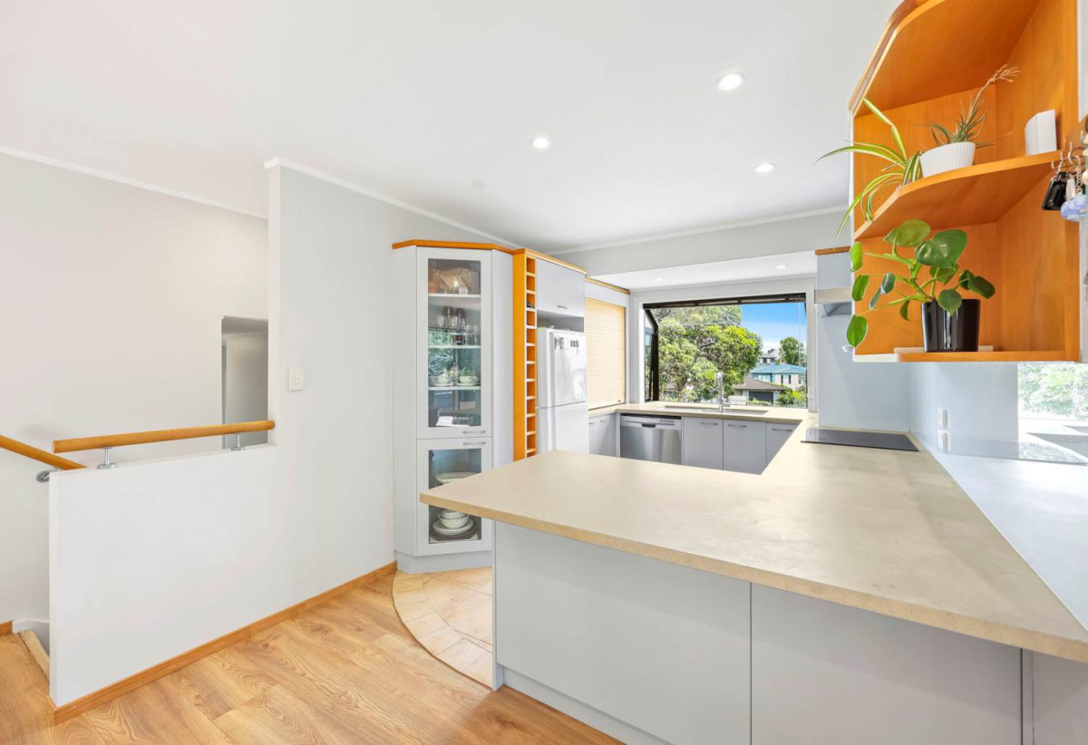Macleans College zone, 615m2 section, Next to reserve, 4 beds 3 baths house with double garage, Direct access to Murvale Reserve from the rear boundary, 0.7 km to Macleans College, 18 Janome Place, Bucklands Beach, Auckland