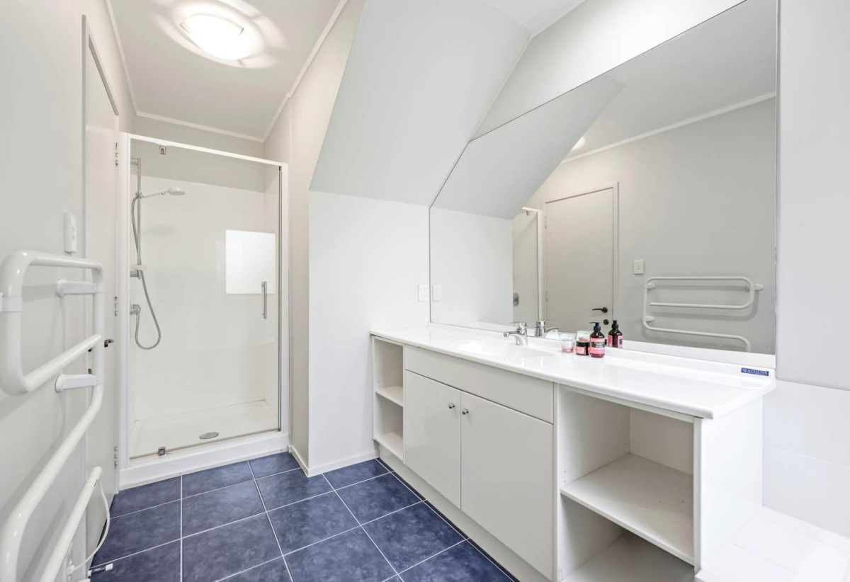 Macleans College zone, 615m2 section, Next to reserve, 4 beds 3 baths house with double garage, Direct access to Murvale Reserve from the rear boundary, 0.7 km to Macleans College, 18 Janome Place, Bucklands Beach, Auckland