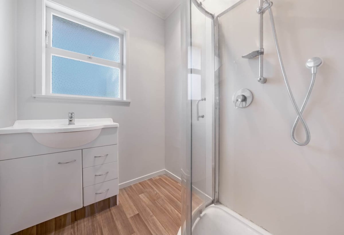 Renovated, Brick and tile 2 beds 1 bath home, Healthy Homes Report available, 1/29 Eban Avenue, is also for sale, total 736m2 section with RC in place, Services and drainage connections available, close to schools, shopping centres, , 0.5 km to Willow Park School, 2/29 Eban Avenue, Hillcrest, Auckland