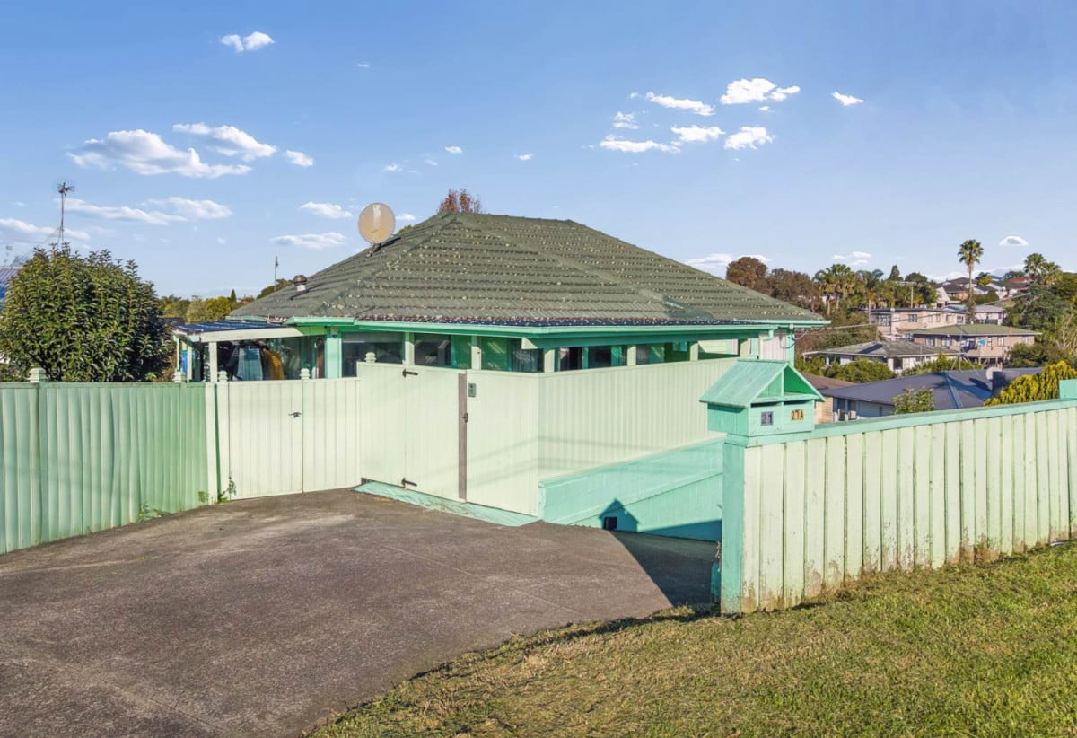 846m2 section, 3 beds 1.5baths house with double garage, 3 beds 1.5 baths kitchen lounge upstairs, Downstairs 3 rumpus bonus rumpus area currently set up with additional bedroom style spaces and kitchenette area, close to school, Lynn Mall, 0.3 km to Kelston School, 21 Kelwyn Road, Kelston, Auckland