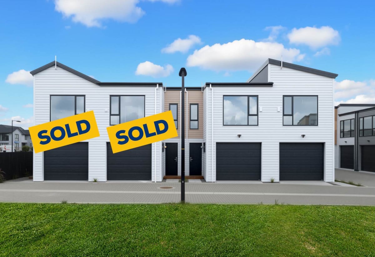Motivated Owner, Bring Offers, Brandnew 3 beds 2.5 baths home with garage, move-in ready, just a 2-minute stroll to the coast, Easy access to supermarkets, cafés, schools, and public transport. 0.8 km to Scott Point School, 31-33 Turret Lane, Hobsonville, Auckland