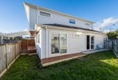 Mt Roskill Grammar school zone, 5 beds (2 ensuites) 4 baths house with double garage on 463m2 section, close to schools, motorway access, local shops, parks, and everyday amenities, 0.9 km to Mt Roskill Grammar, 40B Olsen Avenue, Hillsborough, Auckland