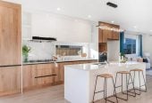 Mt Roskill Grammar school zone, 5 beds (2 ensuites) 4 baths house with double garage on 463m2 section, close to schools, motorway access, local shops, parks, and everyday amenities, 0.9 km to Mt Roskill Grammar, 40B Olsen Avenue, Hillsborough, Auckland